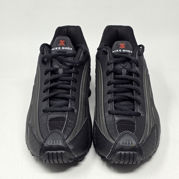 Nike Shox R4 GS Triple Black Shoes Youth Size 4.5Y Womens Size 6 CW2626-003 New - Picture 7 of 10